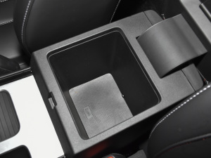 2021GA4 PLUS 235T Ԅ g