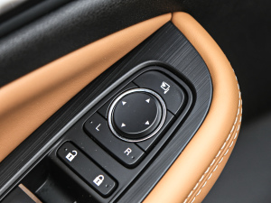 2021GA4 PLUS 235T ԄF п؅^(q)