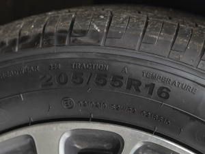 2021GA4 PLUS 235T ԄӺA ^