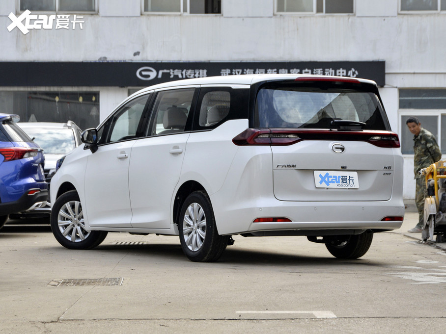 爱卡首页 汽车图片 广汽传祺 传祺m6 2021款270t 自动精英版 7座