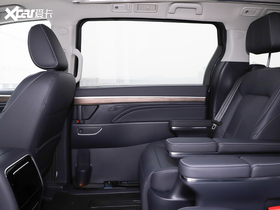 2021�����M8 �I(l��ng)��ϵ�� 390T ���F��