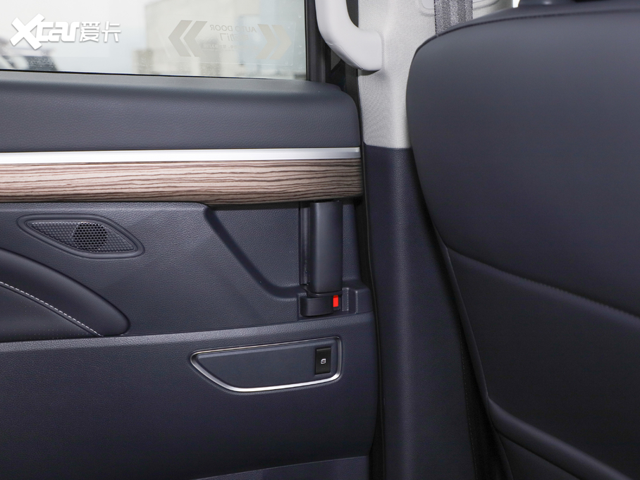 2021�����M8 �I(l��ng)��ϵ�� 390T ���F��