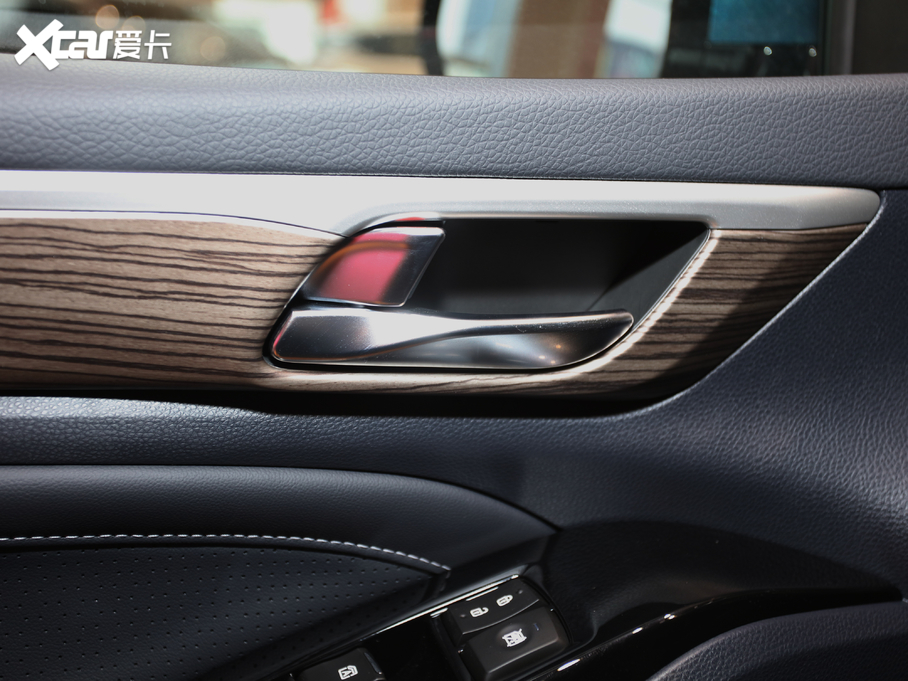 2021�����M8 �I��ϵ�� 390T ������