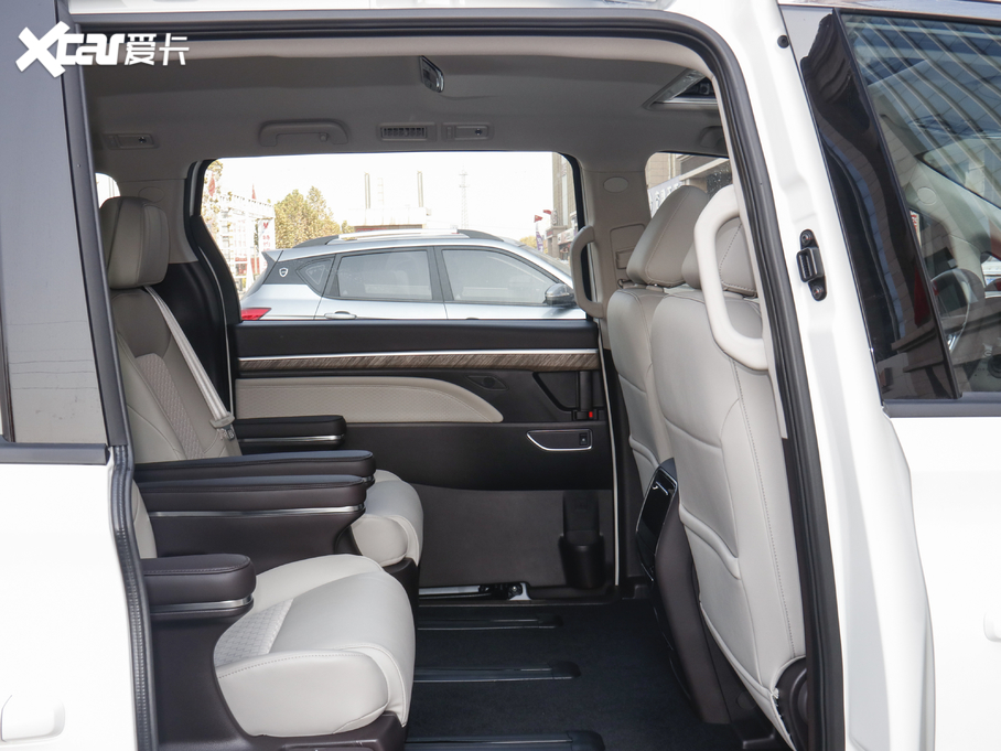 2021M8 I(lng)ϵ 390T A