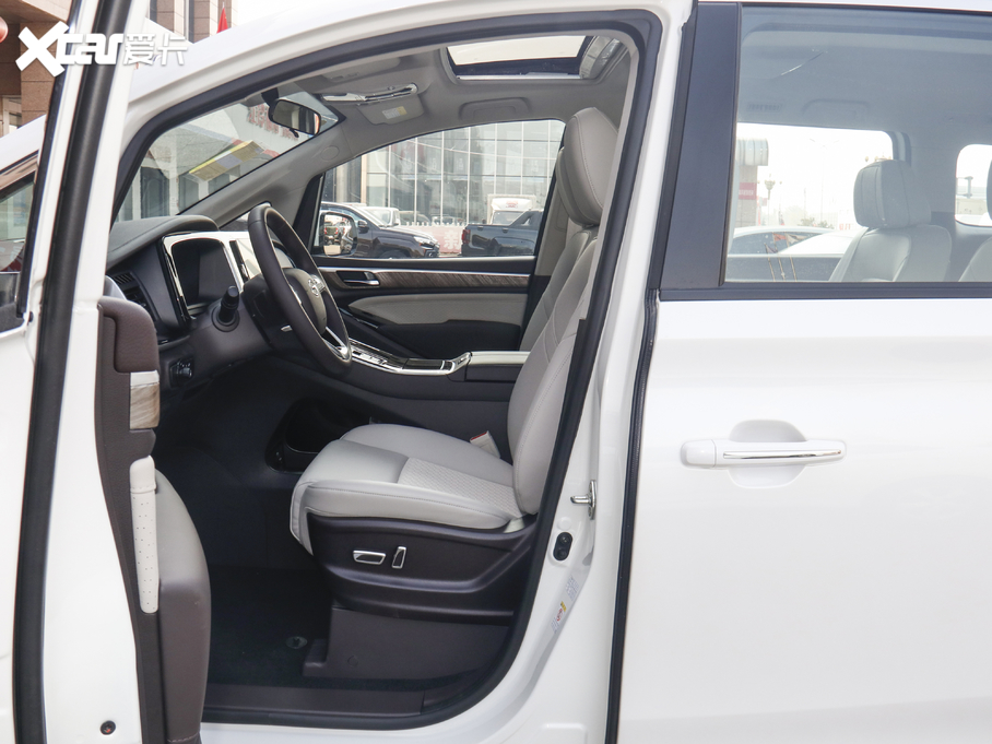 2021M8 I(lng)ϵ 390T A