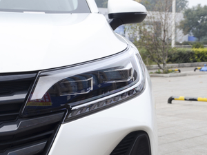2021款270T 自动优享版 大灯
