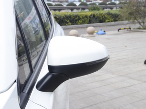 2021款270T 自动优享版 后视镜