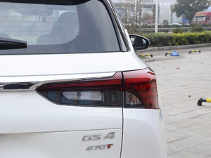 2021款270T 自动优享版 尾灯
