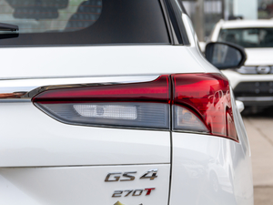 2021款270T 手动舒适版 尾灯