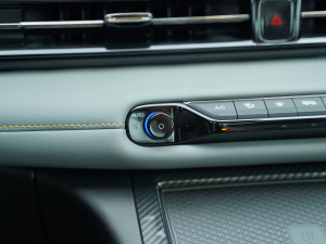 2021270T ӰJ16 п؅^