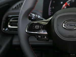 2021270T ӰJ15 п؅^