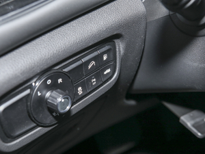 2021390T 򌰵ҹTʿ п؅^