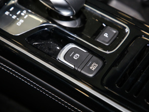 2021390T 򌰵ҹTʿ v܇Ƅ