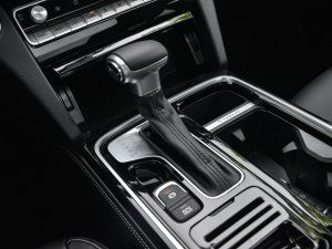 2021390T (q)A(lin)v QU