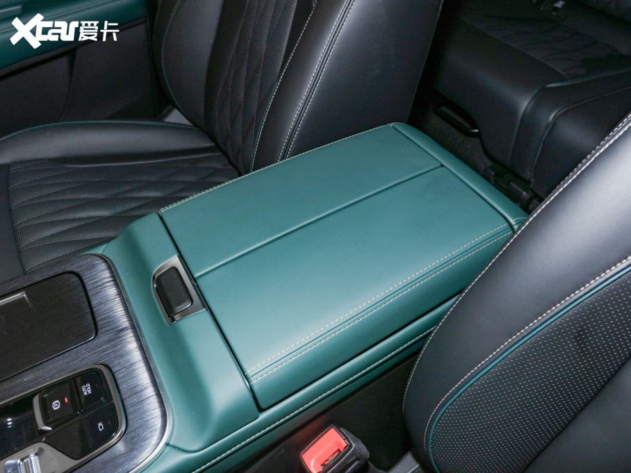 2022GS8 I(lng)ϵ 2.0TGDI (q)A(lin) 