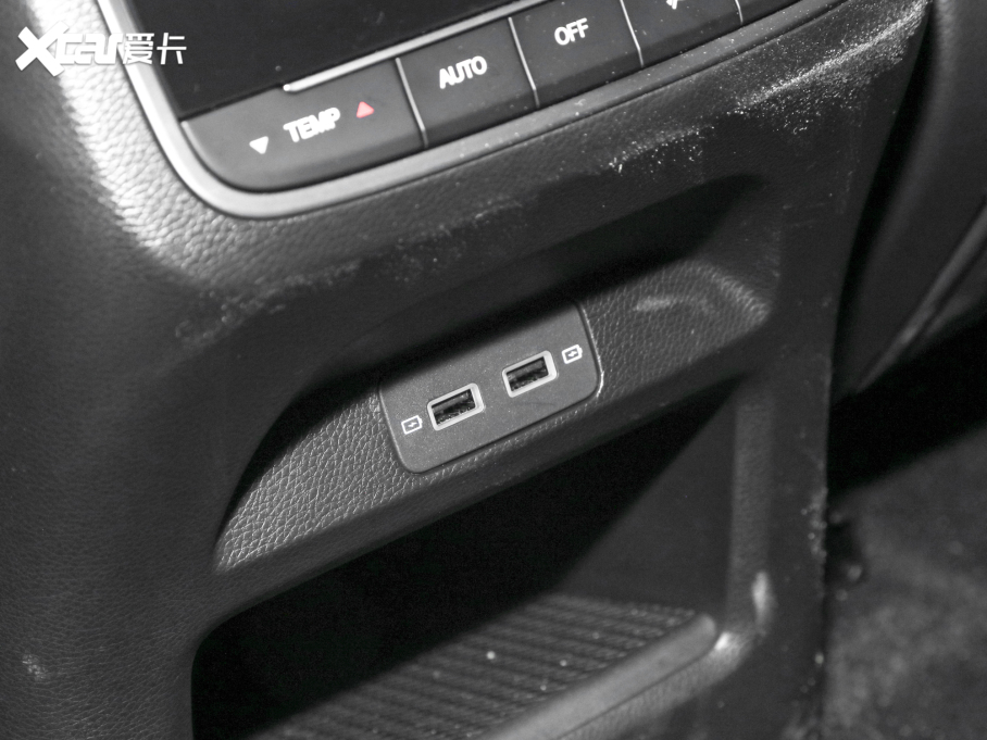 2022GS8 I(lng)ϵ 2.0TGDI (q)A(lin) 