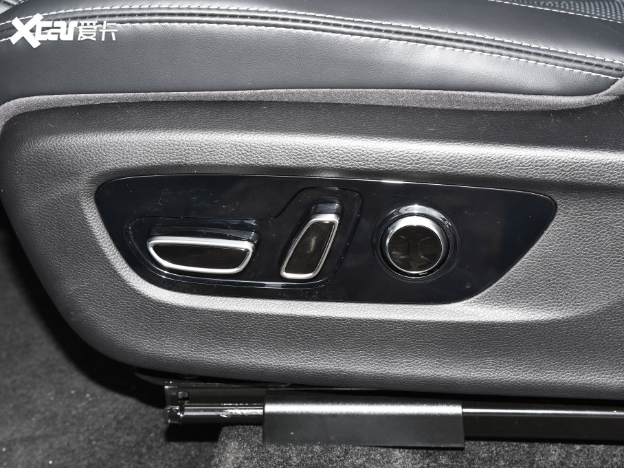 2022GS8 I(lng)ϵ 2.0TGDI (q) 