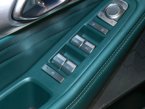 2022Iϵ 2.0TGDI A  п؅^