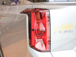 2022I(lng)ϵ 2.0TGDI (q)A(lin)  β