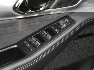 2022pϵ 2.0TM F  {܇ƅ^	