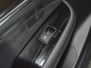 2022270T Ԅ(dng)Ӣ ܇ƅ^(q)