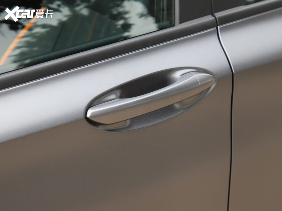 2022Ӱ 270T ӰJ16 R-styleِ