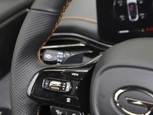 2022270T ӰJ16 R-styleِ п؅^