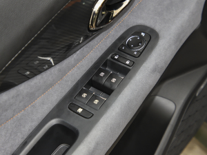 2022270T ӰJ16 R-styleِ п؅^