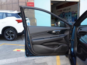 2022270T ӰJ16 yӑC {λ܇T