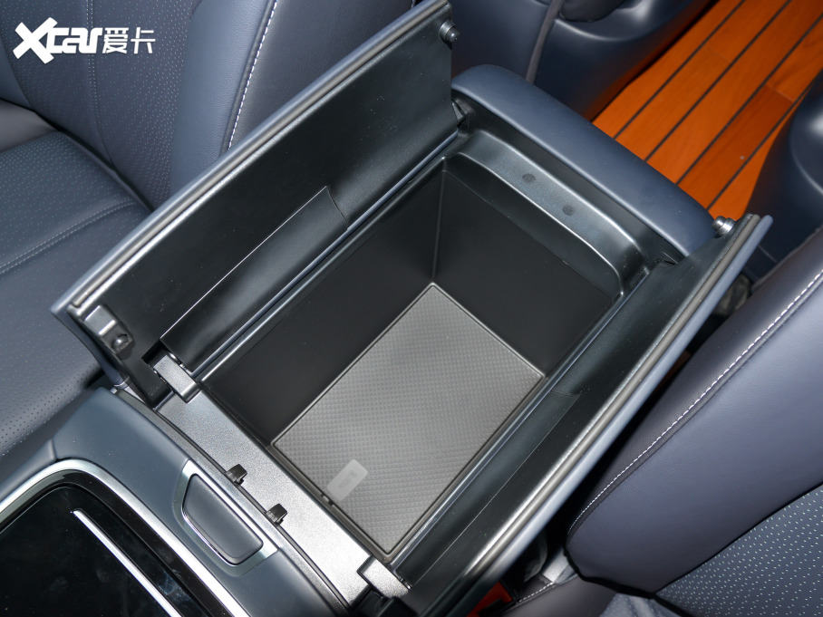 2023M8 I(lng)ϵ 390T F