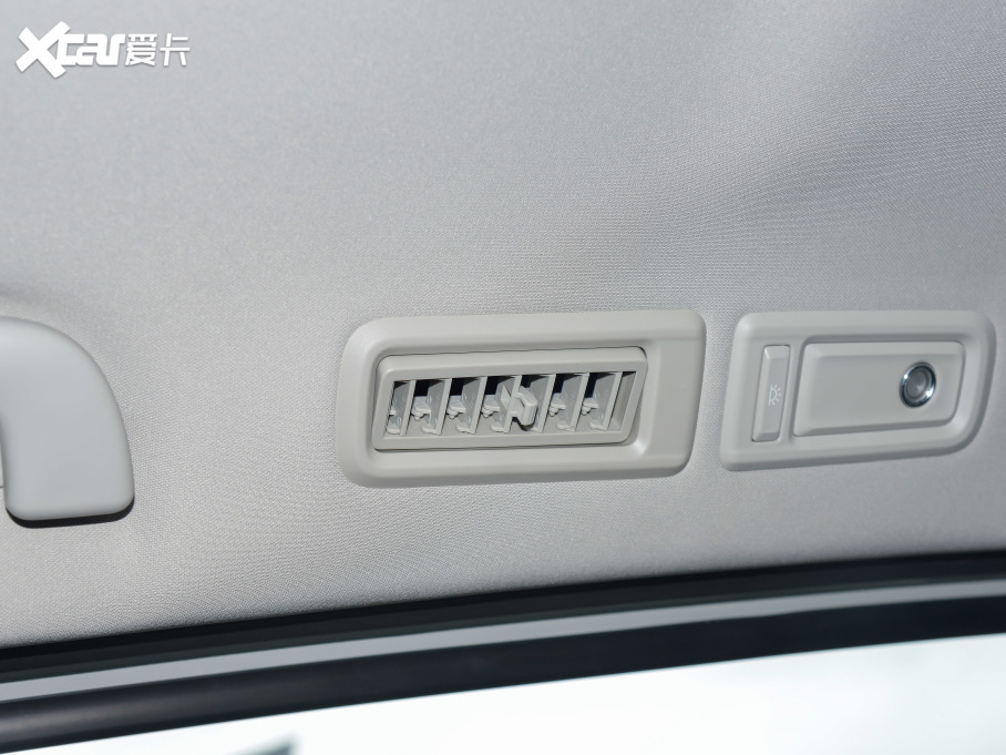 2023M8 I(lng)ϵ 390T A