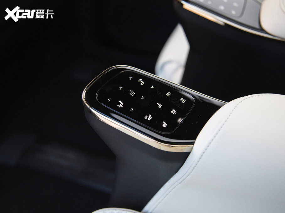 2023M8 ڎϵ 400T ԄŞ