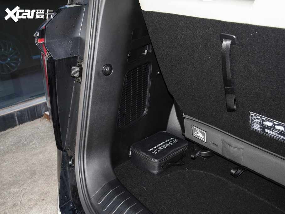 2023M8 ڎϵ 400T ԄŞ