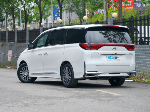 2023款领秀系列 390T 尊贵版 左后45度