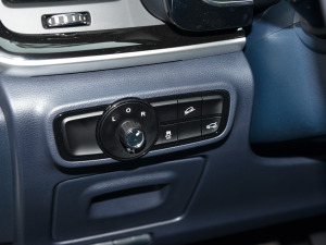 2023Iϵ 390T F п؅^