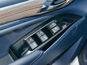 2023I(lng)ϵ 390T A п؅^(q)