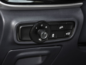 2023Ŀ ϵ 390T  п؅^