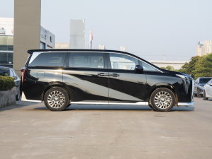 2023款宗师系列 400T 自动旗舰版 正侧（右）