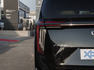 2023ڎϵ 400T ԄŞ ^