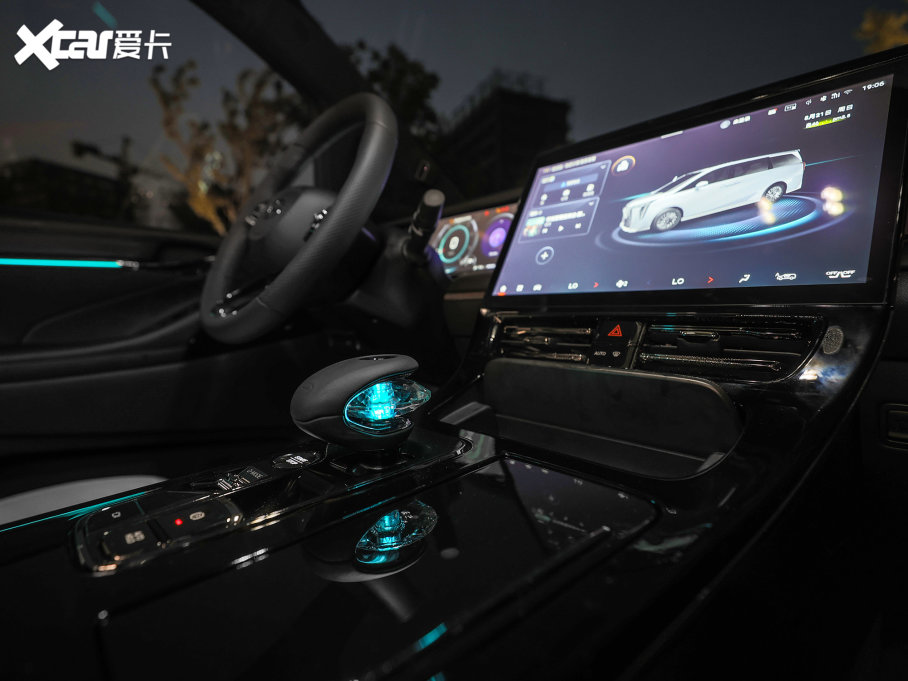 2023M8 ڎϵ 400T ԄŞ