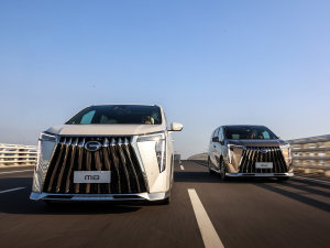 2023ڎϵ 400T ԄŞ w^