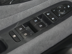 2023400T ԄR MAX п؅^(q)