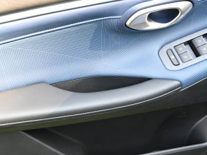 2023Ӱ 270T R-STYLE g