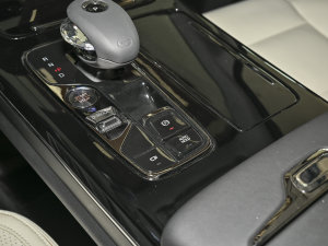 2023E9 MAX v܇(ch)Ƅ(dng)