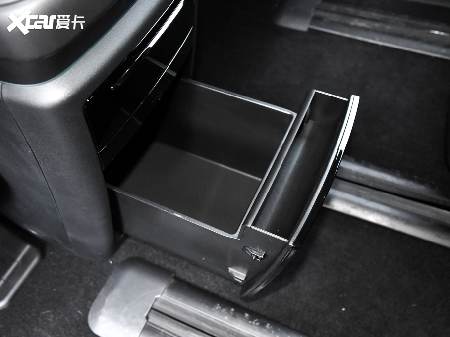 2024�����M8 �ڎ�ϵ�� 400T ���h��