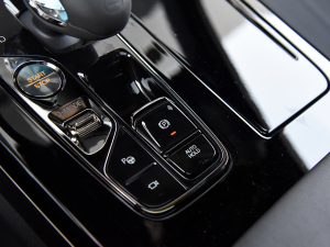 2024ڎϵ 400T h v܇Ƅ