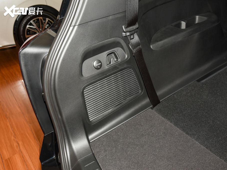 2024GS8 I(lng)ϵ 2.0TGDI (q)A(lin)