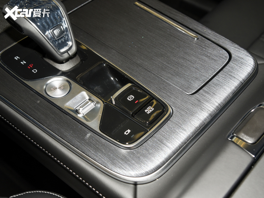 2024GS8 I(lng)ϵ 2.0TGDI (q)A(lin)