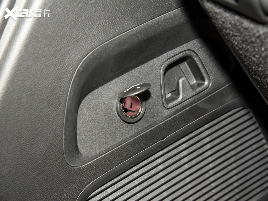 2024GS8 I(lng)ϵ 2.0TGDI (q)A(lin)