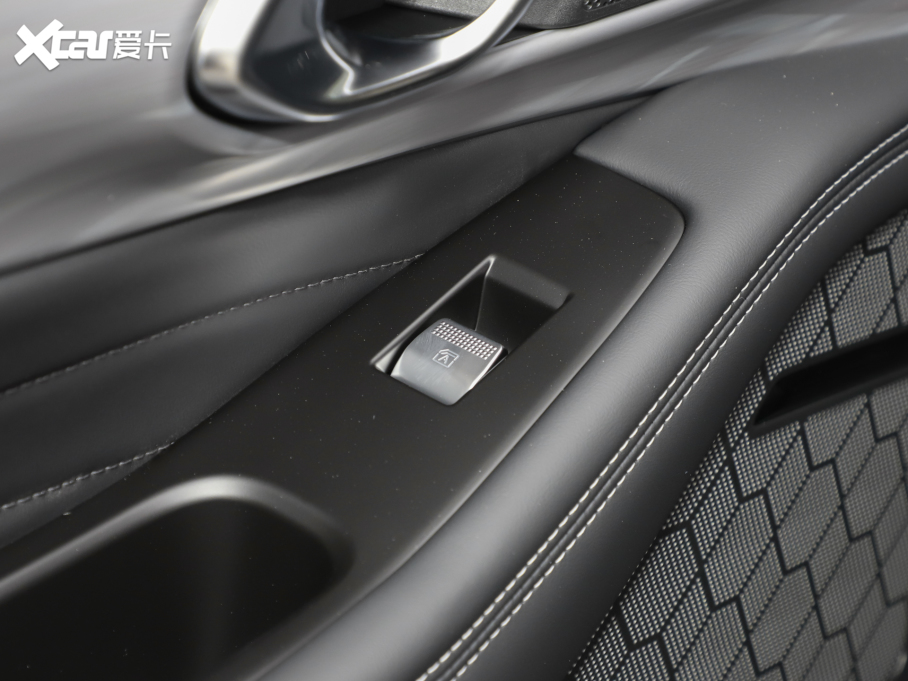 2025GS8 Iϵ 2.0TGDI A 5